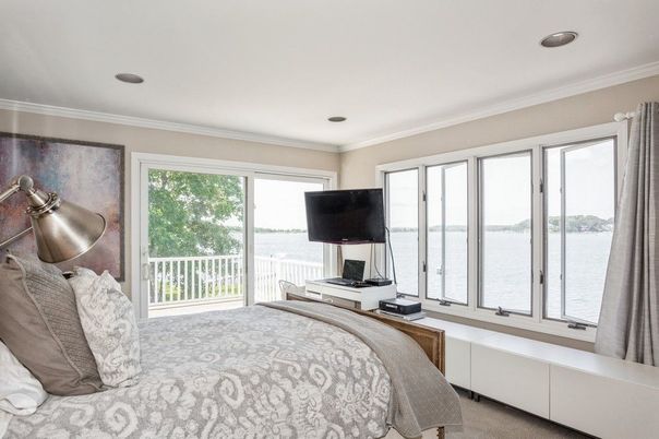 Bedroom, Interior, Recessed Lighting, Water