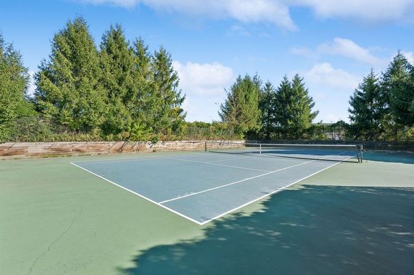 Exterior, Tennis Courts