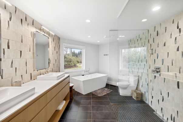 Bathroom, Dual Sink Vanities, Free Standing Baths, Glass Shower, Interior, Recessed Lighting