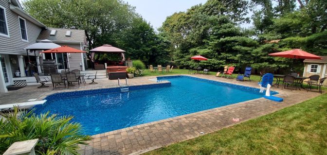 Exterior, Pool