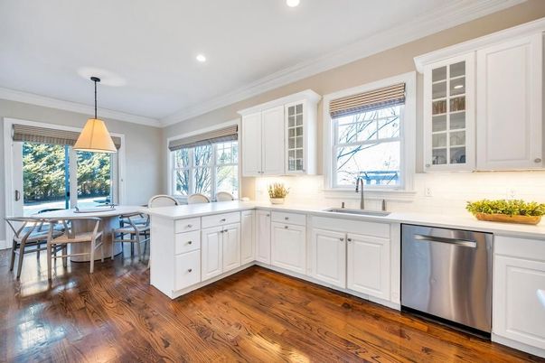 Dining room, Interior, Kitchen, Pendant Lights, Recessed Lighting, Stainless Steel Appliances, Wood Texture Flooring