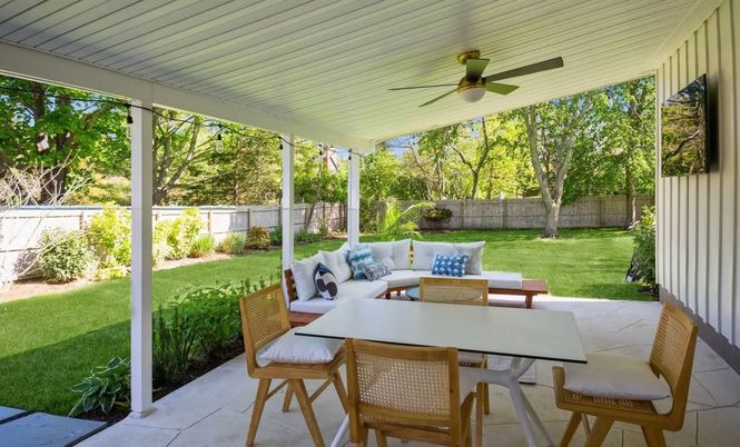Backyard, Exterior