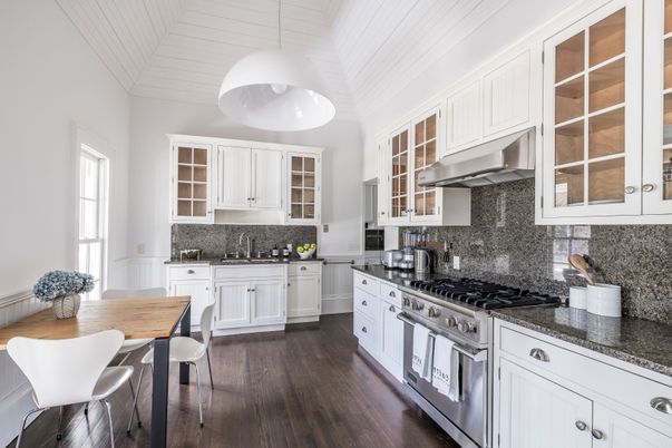 Dining room, Interior, Kitchen, Pendant Lights, Stainless Steel Appliances, Wood Texture Flooring