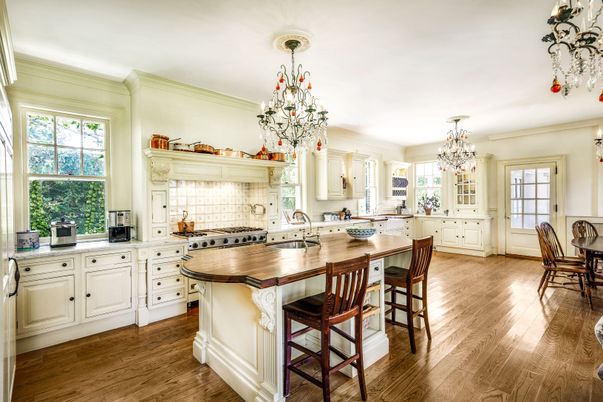 Chandelier, Dining room, Interior, Kitchen, Wood Texture Flooring