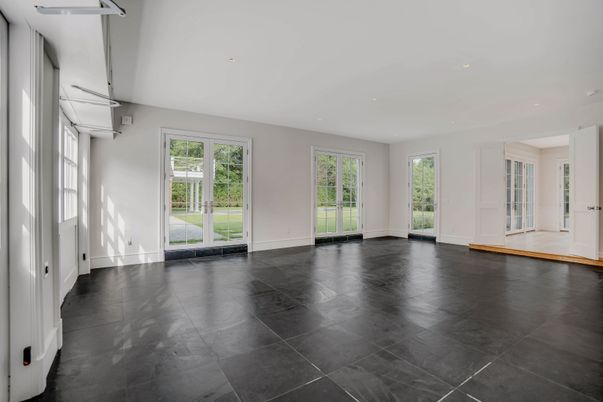 Empty room, Interior, Recessed Lighting