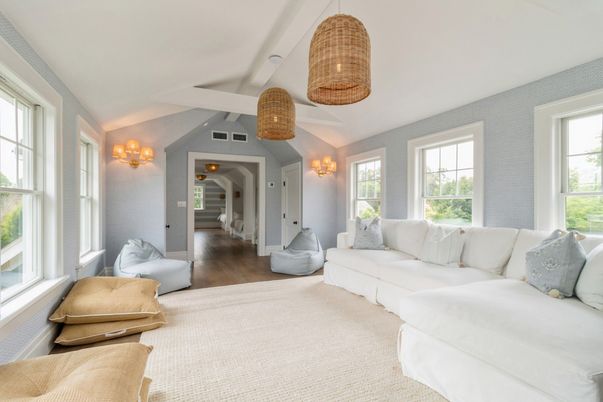 Chandelier, Interior, Living room, Pendant Lights, Wood Texture Flooring