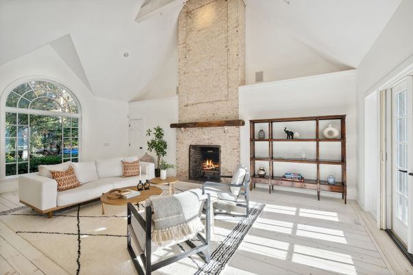 Fireplace, Interior, Living room, Recessed Lighting