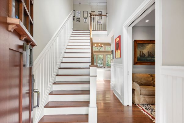 Interior, Recessed Lighting, Wood Texture Flooring