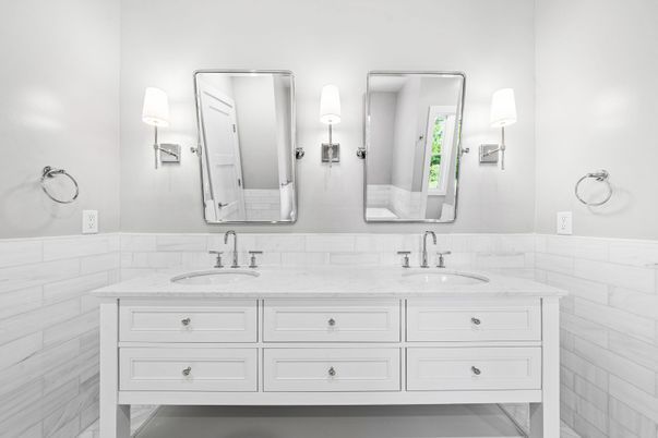 Bathroom, Dual Sink Vanities, Interior
