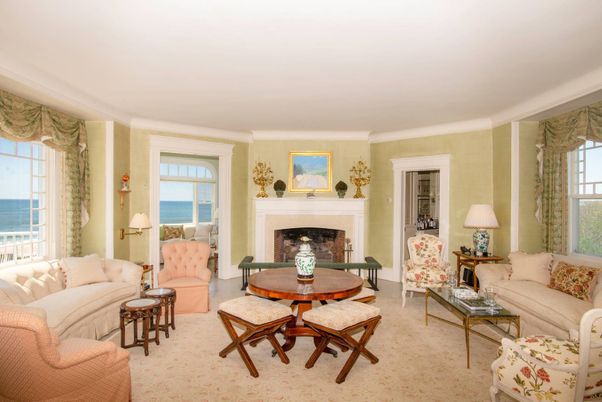 Fireplace, Interior, Living room, Water
