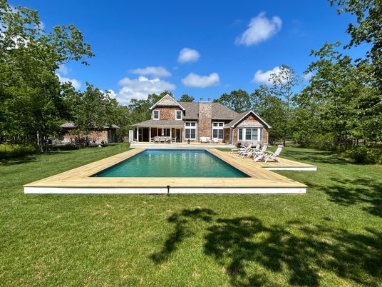 Backyard, Exterior, Pool