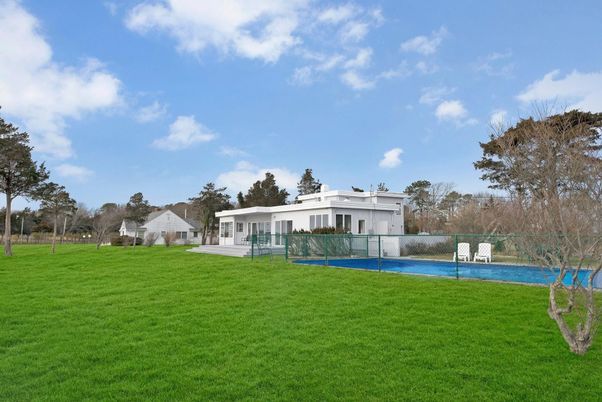 Backyard, Exterior, Pool
