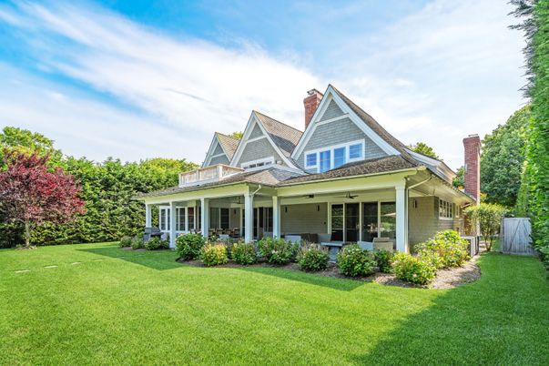 Backyard, Exterior, Facade, Queen Anne Victorian