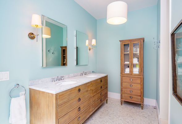 Bathroom, Dual Sink Vanities, Interior