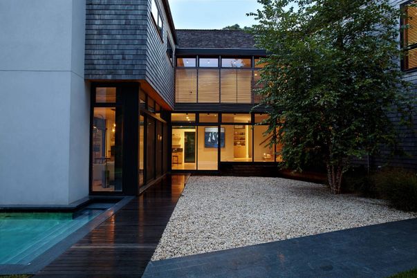 Exterior, Facade, Modern