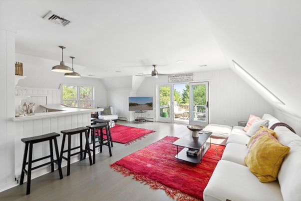 Interior, Kitchen, Living room, Pendant Lights, Recessed Lighting, Wood Texture Flooring