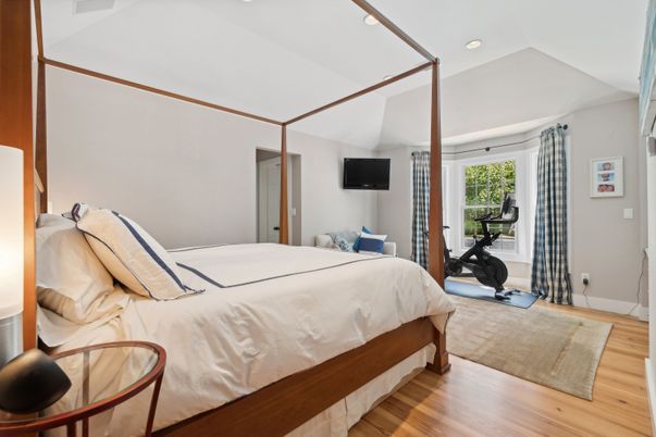 Bedroom, Fitness Equipment, Interior, Recessed Lighting, Wood Texture Flooring