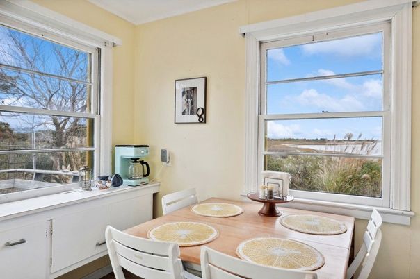 Dining room, Interior
