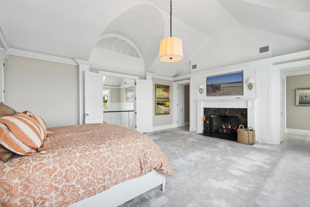 Bedroom, Fireplace, Interior, Pendant Lights