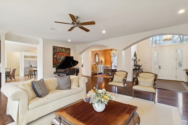 Dining room, Interior, Living room, Piano, Recessed Lighting, Wood Texture Flooring