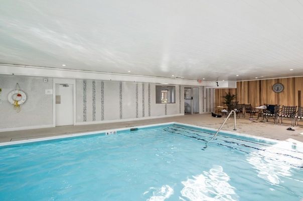 Interior, Pool, Recessed Lighting