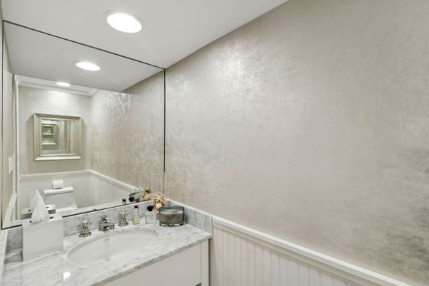 Bathroom, Interior, Recessed Lighting