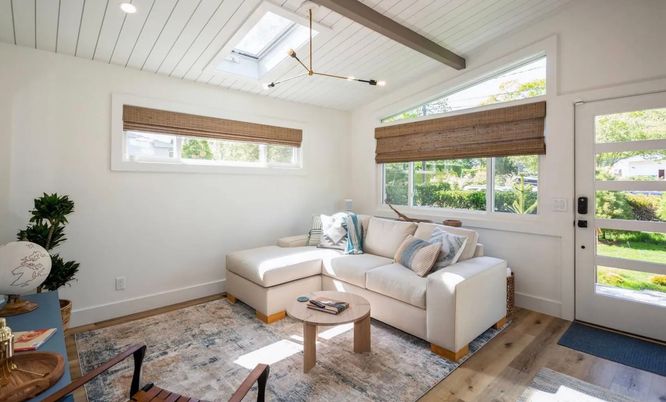 Interior, Living room, Recessed Lighting, Wooden Beams, Wood Texture Flooring