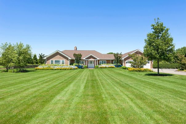 Backyard, Exterior, Facade, Ranch
