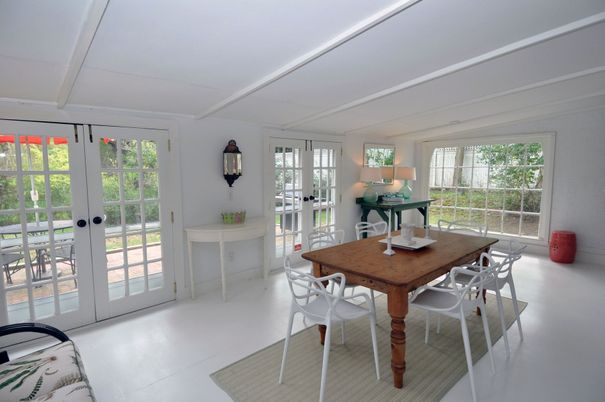 Dining room, Interior