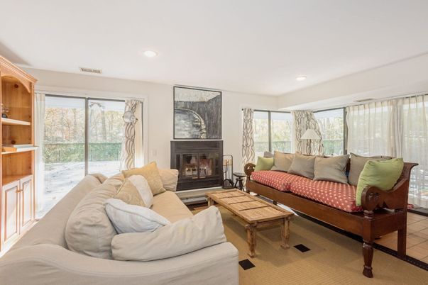 Fireplace, Interior, Living room, Recessed Lighting