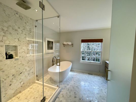 Bathroom, Free Standing Baths, Glass Shower, Interior, Recessed Lighting