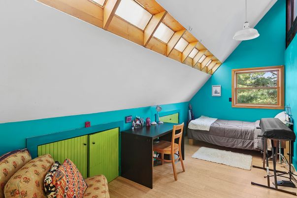 Bedroom, Interior, Pendant Lights, Wood Texture Flooring