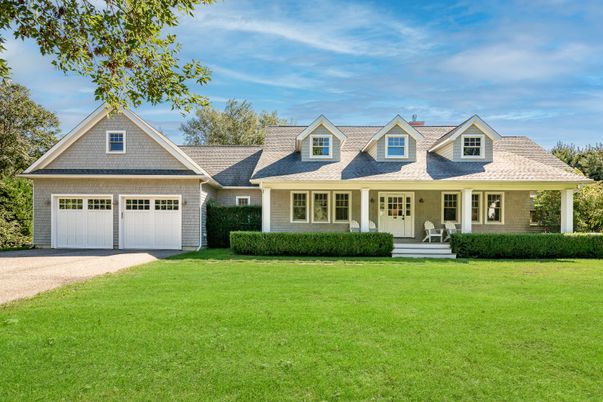 Attached, Exterior, Facade, Cape Cod