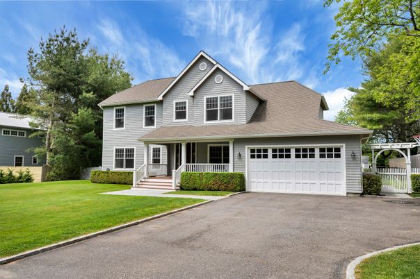 Attached, Exterior, Facade, Farmhouse