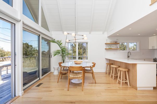 Dining room, Interior, Kitchen, Pendant Lights, Recessed Lighting, Wood Texture Flooring