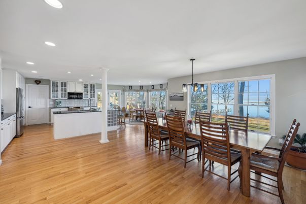 Dining room, Interior, Kitchen, Pendant Lights, Recessed Lighting, Wood Texture Flooring