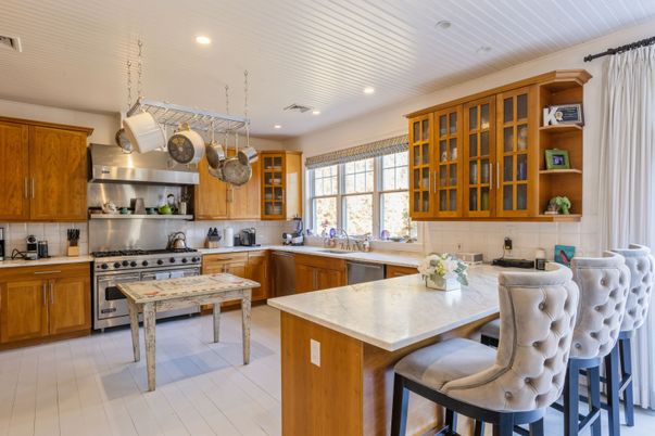 Interior, Kitchen, Pendant Lights, Recessed Lighting, Stainless Steel Appliances