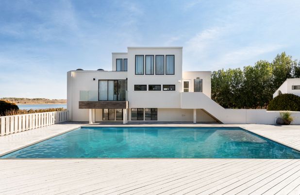 Exterior, Pool, Water