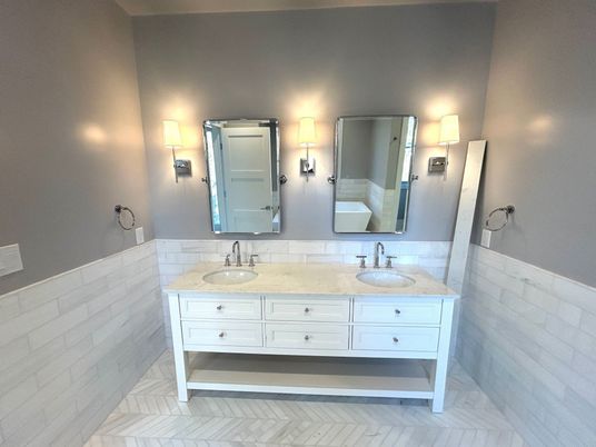 Bathroom, Dual Sink Vanities, Interior