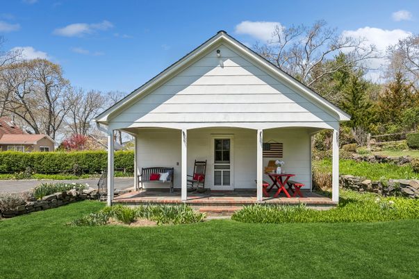 Exterior, Facade, None