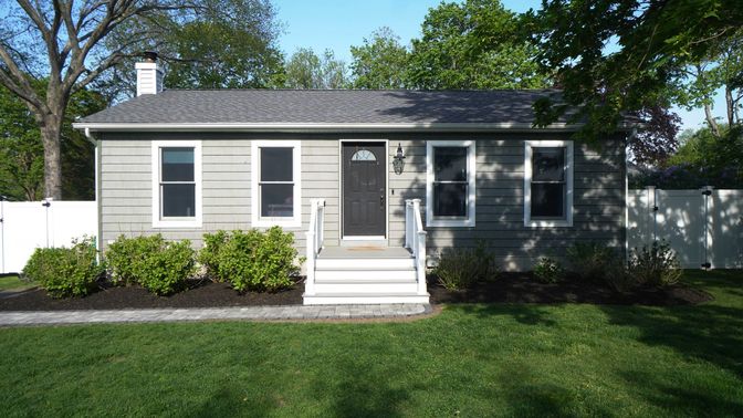 Exterior, Facade, Cape Cod