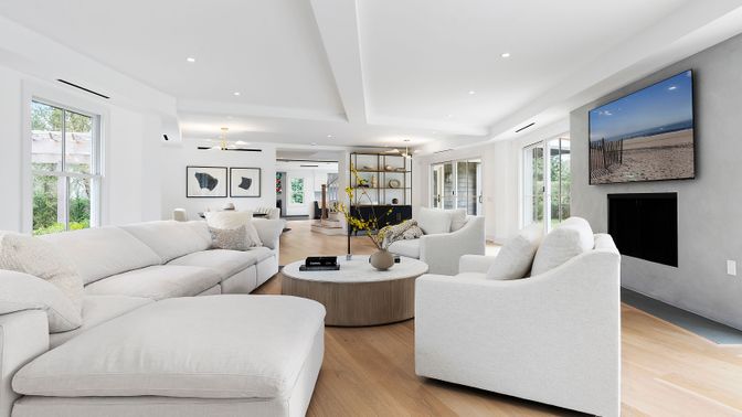 Interior, Living room, Pendant Lights, Recessed Lighting, Wood Texture Flooring