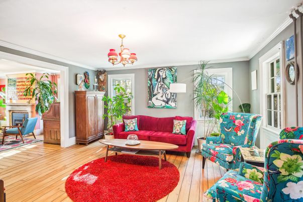 Chandelier, Interior, Living room, Wood Texture Flooring