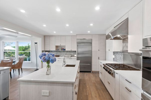 Dining room, Interior, Kitchen, Recessed Lighting, Stainless Steel Appliances, Wood Texture Flooring