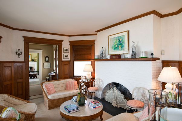 Fireplace, Interior, Living room