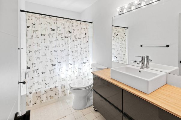 Bathroom, Interior