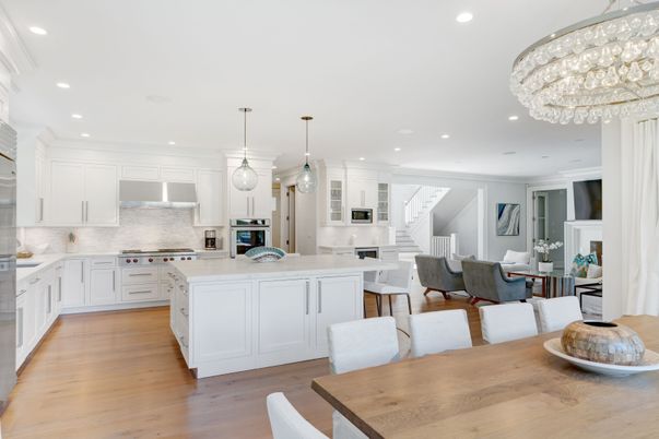Dining room, Interior, Kitchen, Living room, Pendant Lights, Recessed Lighting, Stainless Steel Appliances, Wood Texture Flooring