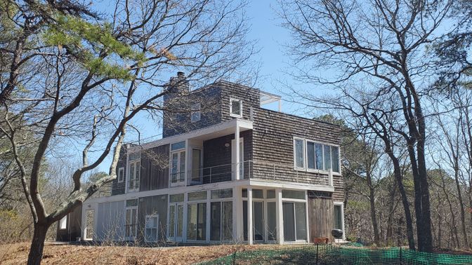 Backyard, Exterior, Facade, Modern