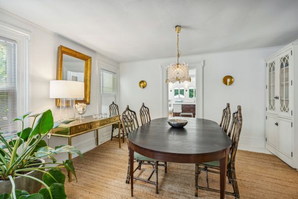 Chandelier, Dining room, Interior