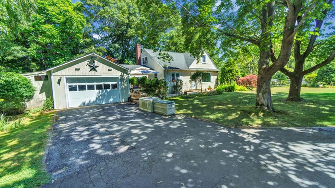 Backyard, Detached Garage, Exterior